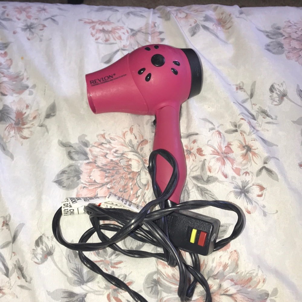 Blow dryer